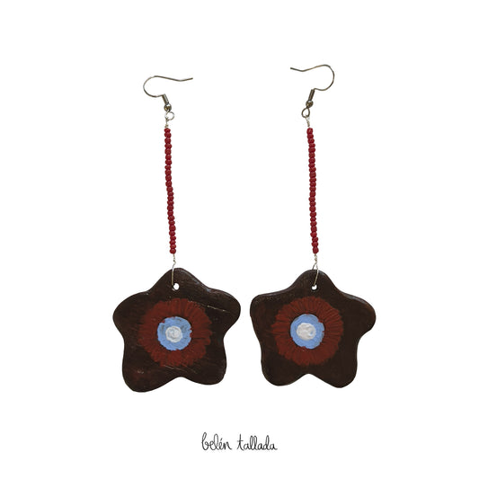 Pendientes burdeos