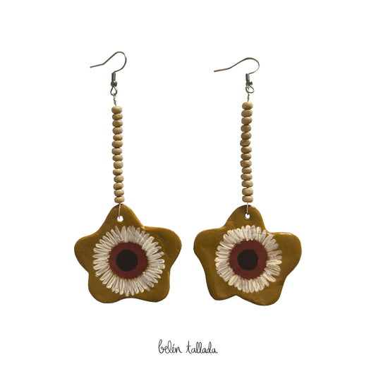Pendientes ocre